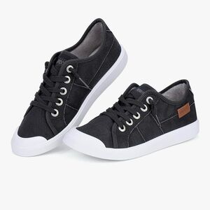 NWOT Jenn Ardor Canvas Sneakers Gray/Black